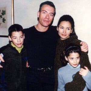 Bianca Bree et Kristopher Van Varenberg
Jean-Claude Van Damme, son épouse et leurs deux enfants