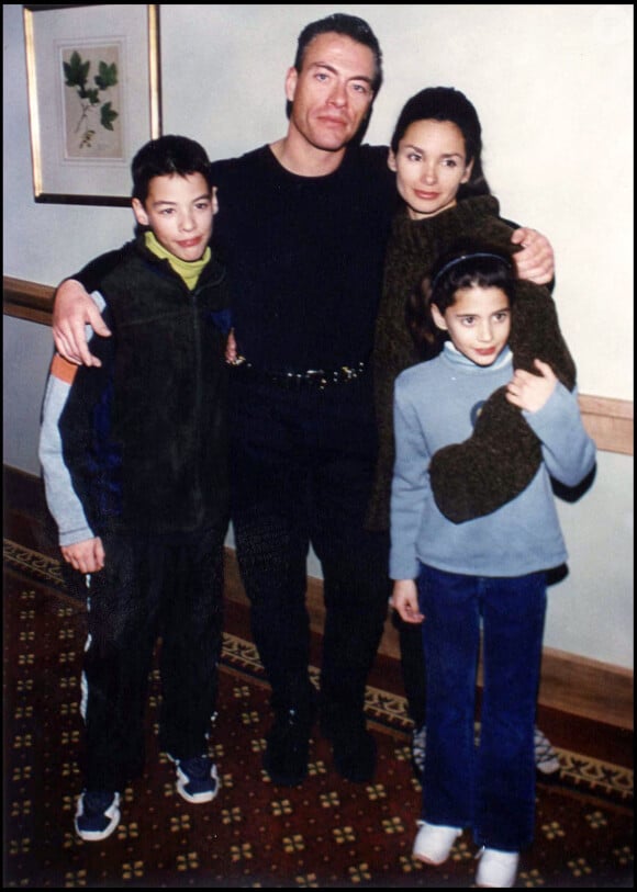 Bianca Bree et Kristopher Van Varenberg
Jean-Claude Van Damme, son épouse et leurs deux enfants