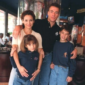 L'occasion de vous présenter ses deux plus jeunes enfants
Jean-Claude Van Damme, Chris, Bianca et Gladys