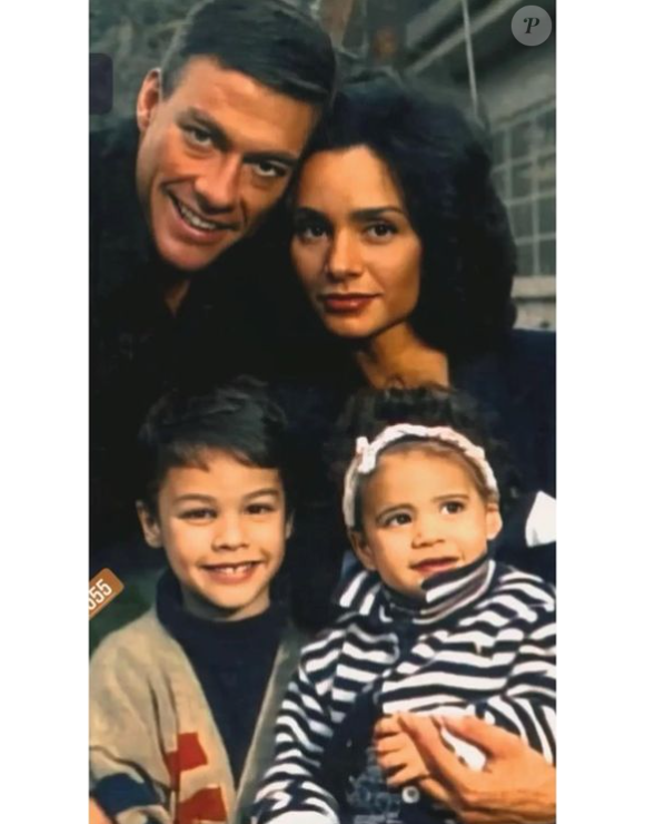 Gladys Portugues avec Jean-Claude Van Damme et leurs enfants, Instagram.