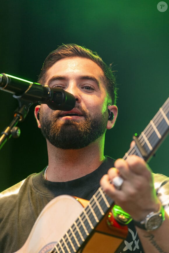 Kendji Girac en concert lors du Festival "Paris Paradis" au parc de la Villette à Paris le 10 septembre 2023. © Pierre Perusseau/Bestimage