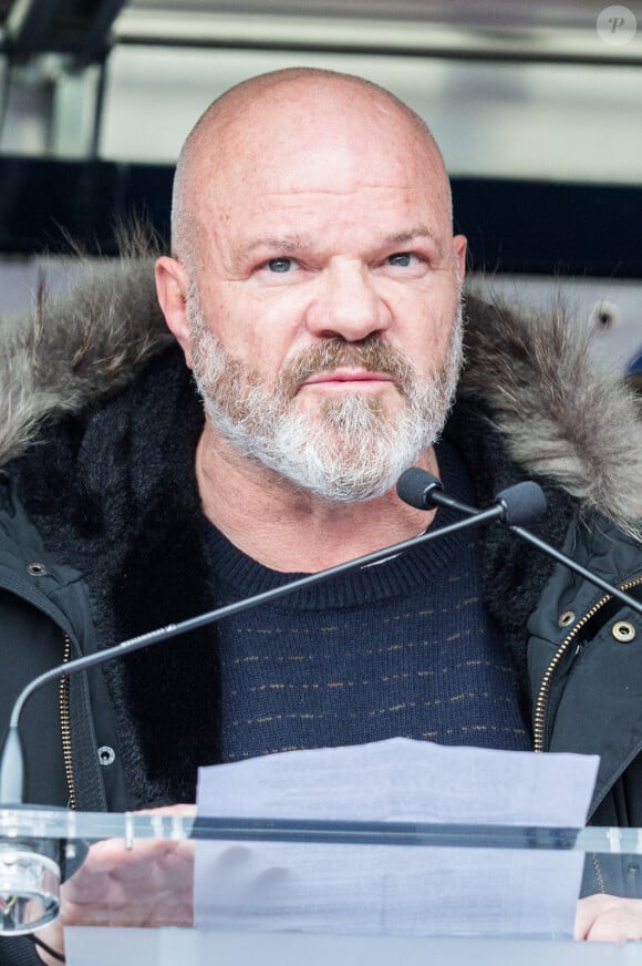 Le chef Philippe Etchebest lors de la manifestation des restaurateurs, cafetiers et hôteliers aux Invalides le 14 décembre 2020 à Paris, France. Photo par Nasser Berzane/ABACAPRESS.COM