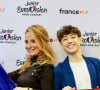 Repéré en 2022 dans l'émission The Voice Kids, il pourrait ainsi décrocher le quatrième trophée français après les victoires de Valentina en 2020, puis de Lissandro en 2022 et Zoé Clauzure en 2023.
Exclusif - Alexandra Redde-Amiel et Titouan - Conférence de presse de Titouan, jeune chanteur de 14 ans, Quimpérois, qui représentera la France avec son titre ''Comme ci, comme ça'' lors de la prochaine édition du concours de l'Eurovision Junior 2024 qui se déroulera à Madrid en Espagne, le 16 novembre prochain, en direct su France 2. Prise de vue à Quimper, France, le 16 octobre 2024. © Laetitia Notarianni/Bestimage