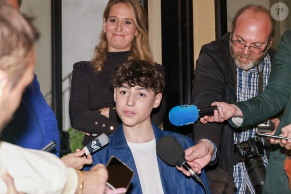 Exclusif - Alexandra Redde-Amiel et Titouan - Conférence de presse de Titouan, jeune chanteur de 14 ans, Quimpérois, qui représentera la France avec son titre ''Comme ci, comme ça'' lors de la prochaine édition du concours de l'Eurovision Junior 2024 qui se déroulera à Madrid en Espagne, le 16 novembre prochain, en direct su France 2. Prise de vue à Quimper, France, le 16 octobre 2024. © Laetitia Notarianni/Bestimage