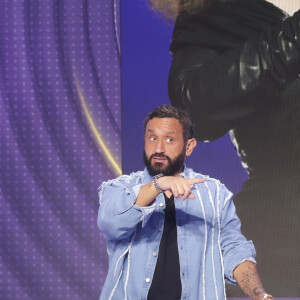 Le groupe Canal + et Cyril Hanouna sont unis jusqu'en juin 2026 par un contrat de 30 millions d'euros par saison.
Exclusif - Cyril Hanouna sur le plateau de l'enregistrement de l'émission " Face à Hanouna " présentée par C.Hanouna et diffusée sur C8 le 19 octobre 2024, à Paris, France, le 17 octobre 2024. © Jack Tribeca/Bestimage 