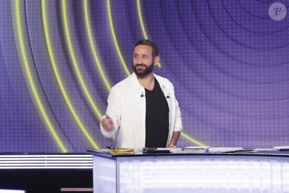 Exclusif - Cyril Hanouna sur le plateau de l'enregistrement de l'émission " Face à Hanouna " présentée par C.Hanouna et diffusée sur C8 le 13 octobre 2024, à Paris, France, le 10 octobre 2024. © Jack Tribeca / Bestimage 