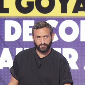 Exclusif - Cyril Hanouna sur le plateau de l'enregistrement de l'émission " Face à Hanouna " présentée par C.Hanouna et diffusée sur C8 le 05 octobre 2024, à Paris, France, le 3 octobre 2024. © Jack Tribeca/Bestimage 