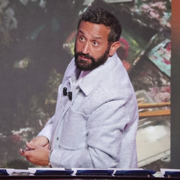 Exclusif - Cyril Hanouna, sur le plateau de l'émission " TPMP " présentée par C.Hanouna et diffusée en direct sur C8, Paris, France, le 23 septembre 2024. © Jack Tribeca / Bestimage 