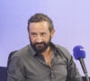  Vincent Bolloré, qui est très en colère de la future disparition de sa chaine C8 qu'il avait créé en 2005, doit prendre une décision d'ici fin décembre.
Exclusif - Cyril Hanouna sur le plateau de l'émission "On marche sur la tête", diffusée en direct sur Europe 1. Le 26 août 2024 © Jack Tribeca / Bestimage