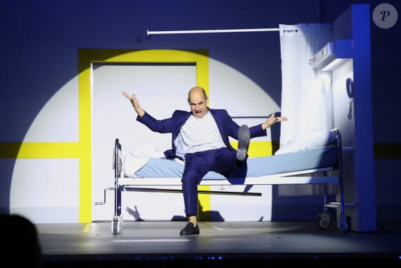 Exclusif - Bernard Campan sur scène lors de la Générale de la Pièce "Check Up" au Théâtre Antoine à Paris, France, le 2 Octobre 2024. © Bertrand Rindoff / Bestimage 