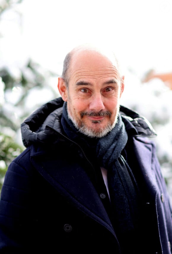 "Je ne suis pas tombé longtemps dedans ou du moins pas suffisamment longtemps pour pouvoir en sortir"
Bernard Campan - Photocall du film "Et plus si affinités" lors du 27ème Festival International du Film de Comédie de l'Alpe d'Huez, le 19 janvier 2024. © Dominique Jacovides / Bestimage 