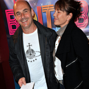 Bernard Campan et sa femme Anne - Générale de la pièce de théâtre "Rendez-vous en boîte" au théâtre de La Gaîté Montparnasse à Paris, le 7 avril 2014. 