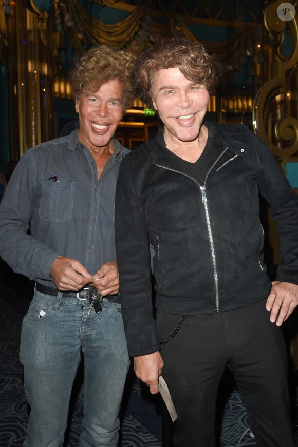 Grichka Bogdanoff et Igor Bogdanoff à la générale de la comédie musicale de Jean-Paul Gaultier "Fashion Freak Show" au théâtre des Folies Bergère à Paris le 28 septembre 2018. © Coadic Guirec / Bestimage