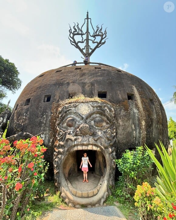 La fille de Noï Bécaud en vacances au Laos.©Instagram