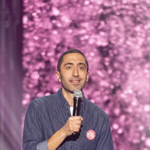 Jimmy Mohamed - Enregistrement de l'émission "Tout le monde chante contre le cancer" au Cirque Phénix à Paris, présentée par J.Anthony et E.Gossuin et diffusée le 4 janvier sur W9 © C.Clovis-P.Perusseau / Bestimage