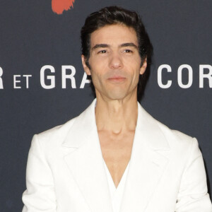 Tahar Rahim était lui aussi présent 
Tahar Rahim lors de l'avant-première du film "Monsieur Aznavour" au cinéma Le Grand Rex à Paris le 22 octobre 2024. © Coadic Guirec / Bestimage