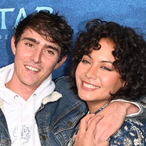 Vaimalama Chaves (Miss France 2019) et son compagnon Nicolas Fleury à la première du film "Avatar: La Voie de l'Eau" au cinéma Le Grand Rex à Paris, le 13 décembre 2022. © Guirec Coadic/Bestimage 