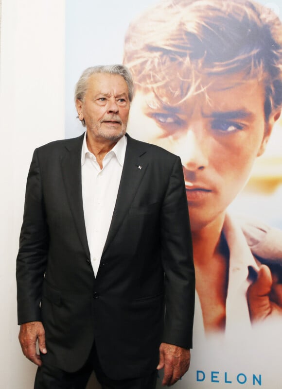 Exclusif - Alain Delon donne une master class au 72ème Festival du Film de Cannes alors qu'il s'apprête à recevoir une Palme d'Or d'honneur pour l'ensemble de sa carrière, Cannes, le 19 mai 2019. ©Denis Guignebourg/BestIlmage