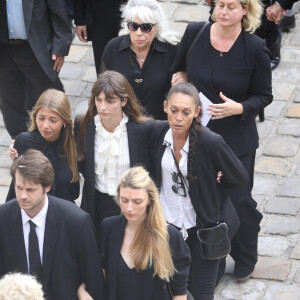 Victor, Alessandro avec sa compagne Meline, Stella, Annabelle, Elodie Constantin et Luana lors de la cérémonie d'hommage national à Jean-Paul Belmondo à l'Hôtel des Invalides à Paris, France, le 9 septembre 2021. © Dominique Jacovides/Bestimage 