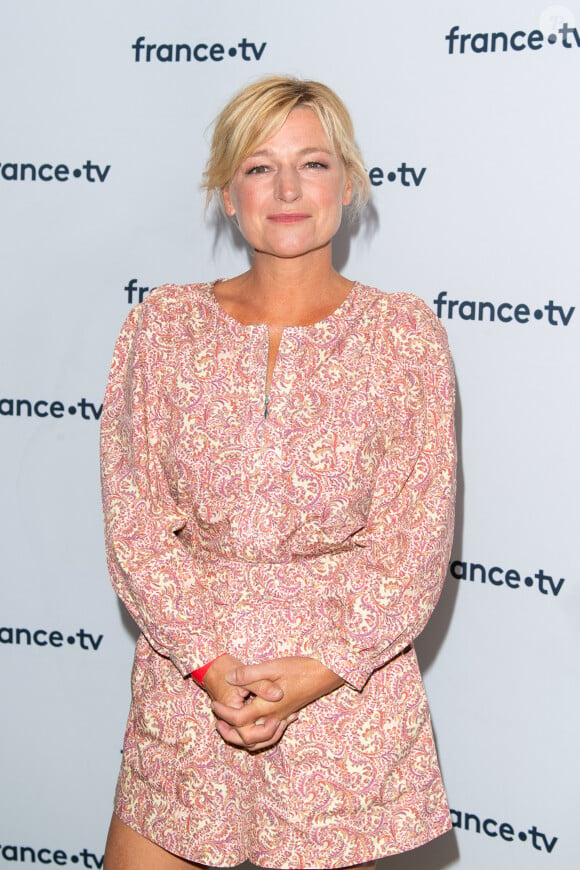 Anne-Elisabeth Lemoine lors du photocall dans le cadre de la conférence de presse de France Télévisions au Pavillon Gabriel à Paris, France. © Pierre Perusseau/Bestimage