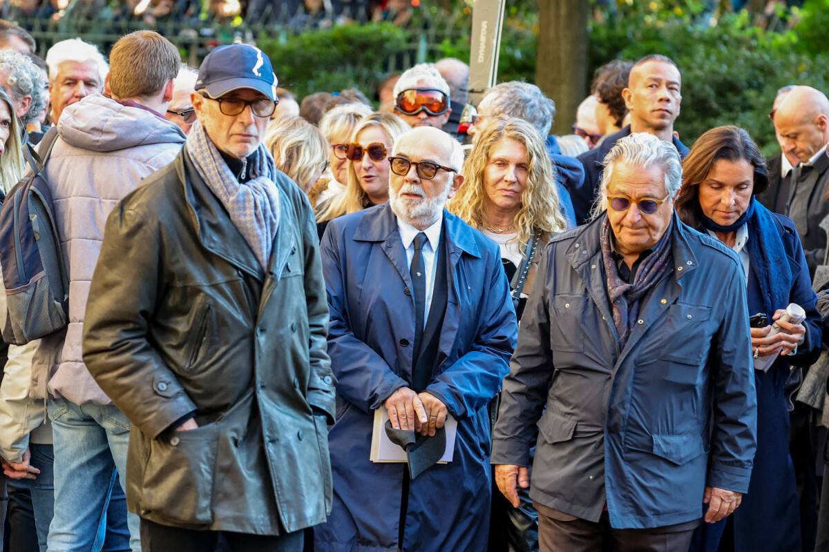 Photo : Les obsèques du comédien ont eu lieu au cimetière du Père ...