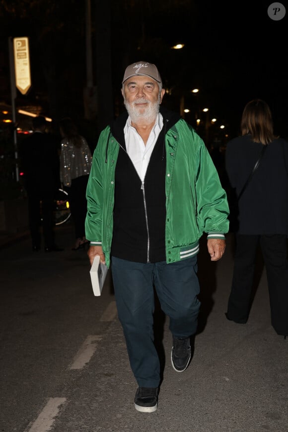 Cannes, FRANCE - Gérard Jugnot quitte la projection d'"Emilia Perez" à l'Alban à Cannes, France, marquant une autre soirée mémorable dans l'atmosphère animée du célèbre festival du film. Sur la photo : Gérard Jugnot