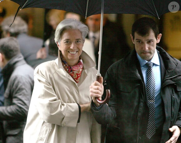 Christine Lagarde, ministre de l'Economie, quitte son hôtel à New York, le Carlyle, en route pour l'université de  Columbia le 29 mars 2010