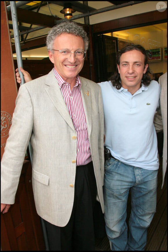 Nelson Monfort et Philippe Candeloro au tournoi Roland Garros 2007.