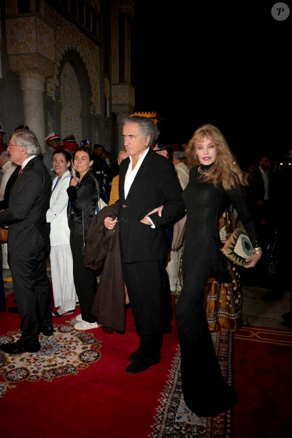 Bernard Henri Levy et Arielle Dombasle arrivent au dîner d'État en l'honneur du président français Macron et de son épouse offert par le roi Mohammed VI du Maroc au palais royal de Rabat, au Maroc, le 29 octobre 2024. Le président Macron et la première dame française Brigitte Macron effectuent une visite de trois jours au Maroc. Photo par Ammar Abd Rabbo/ABACAPRESS.COM