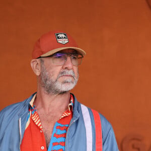 Eric Cantona - Célébrités au village des Internationaux de France de tennis de Roland Garros 2024 à Paris le 7 juin 2024. © Jacovides-Moreau/Bestimage 