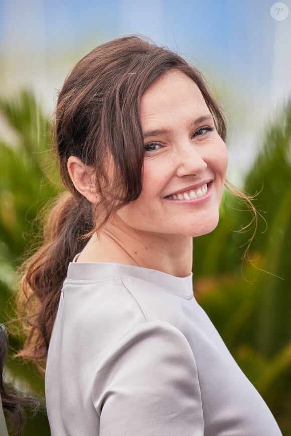 Virginie Ledoyen au photocall de "Le Retour (homecoming)" lors du 76ème Festival International du Film de Cannes, le 18 mai 2023. © Jacovides/Moreau/Bestimage 