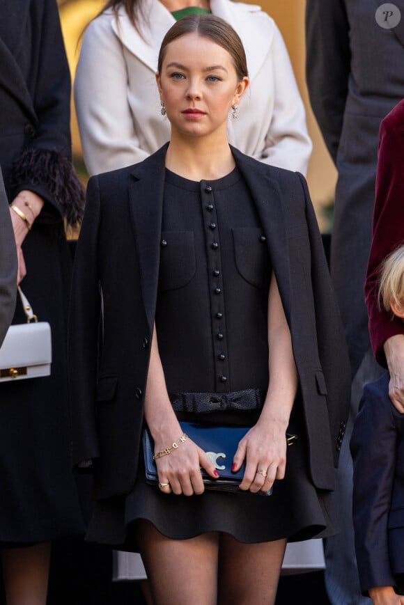 Alexandra de Hanovre, qui fêtait ses 25 ans en juillet dernier, semble épanouie aux côtés de son amoureux
La princesse Alexandra de Hanovre - La famille princière monégasque dans la cour d'honneur du palais lors de la la fête nationale à Monaco, le 19 novembre 2023. © Olivier Huitel / Pool Monaco / Bestimage 