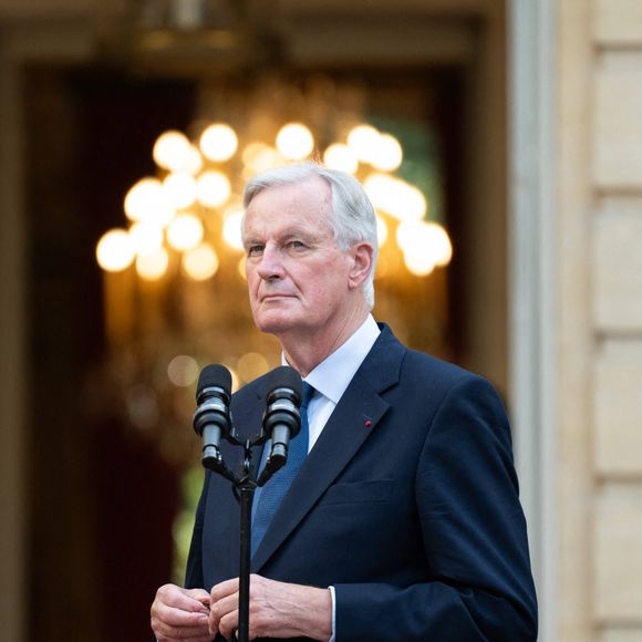 Michel Barnier a été opéré d'une lésion cervicale ce week-end
Le premier ministre Michel Barnier - Le nouveau Premier ministre M.Barnier et le Premier ministre sortant G.Attal lors de la cérémonie de passation des pouvoirs à l'hôtel Matignon à Paris. © Jeanne Accorsini / Pool / Bestimage 