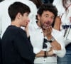 De plus, il sera accompagné par la chanteuse américaine Hanna Brier, qui assurera la première partie de sa représentation.
Patrick Bruel et son fils Léon en tribunes pendant la finale de basketball opposant les Etats-Unis à la France (98-87) lors des Jeux Olympiques de Paris 2024 (JO) à l'Arena Bercy, à Paris, France, le 10 août 2024. © Jacovides-Perusseau/Bestimage 