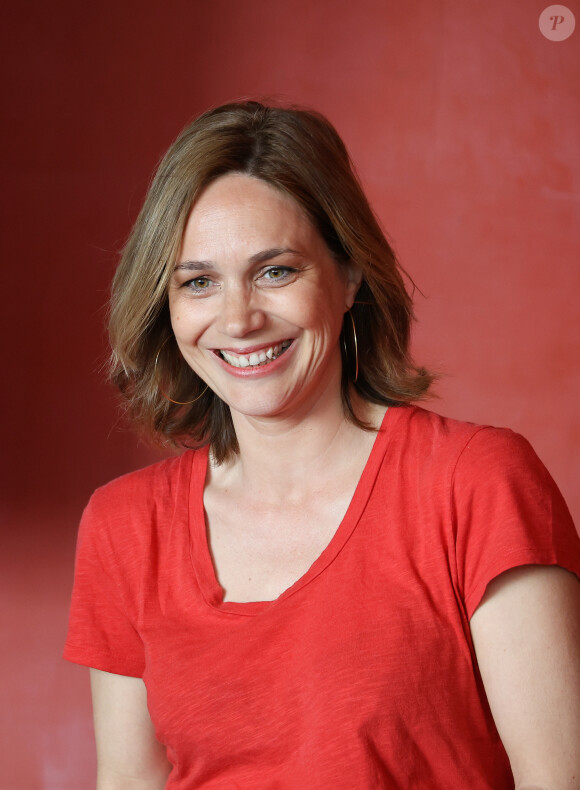 Et pourtant, face à l'adversité, il a toujours pu compter sur la présence des siens à ses côtés. Un garde fou nécessaire à l'acteur oscarisé.
Nathalie Péchalat - Présentation de la programmation du Club France pour les Jeux Olympiques et Paralympiques de Paris 2024, à Paris, France © Coadic Guirec/Bestimage