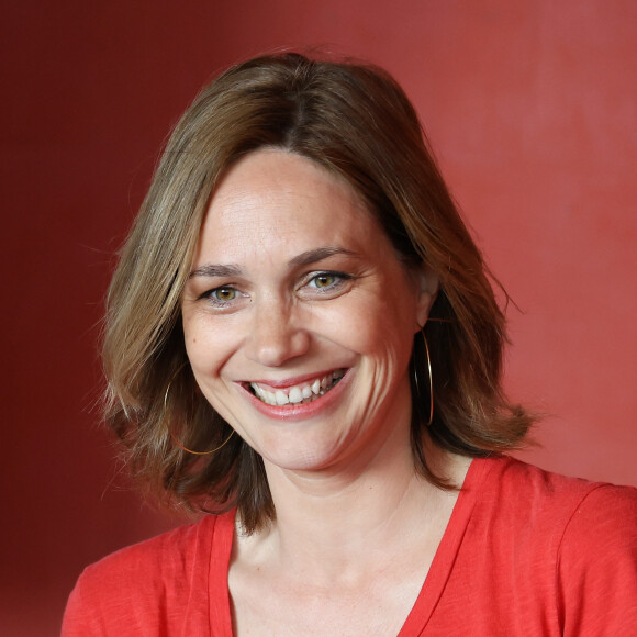 Et pourtant, face à l'adversité, il a toujours pu compter sur la présence des siens à ses côtés. Un garde fou nécessaire à l'acteur oscarisé.
Nathalie Péchalat - Présentation de la programmation du Club France pour les Jeux Olympiques et Paralympiques de Paris 2024, à Paris, France © Coadic Guirec/Bestimage