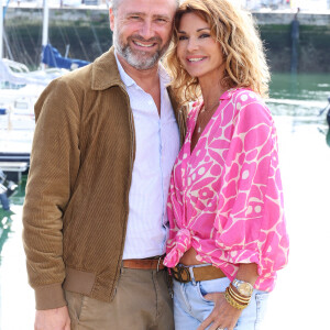 Ingrid Chauvin et Alexandre Brasseur au photocall de la série "Demain Nous Appartient" lors de la 25ème édition du Festival de la fiction de la Rochelle, France, le 16 septembre 2023. © Denis Guignebourg/BestImage