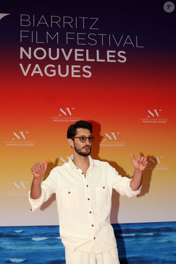 Pierre Niney, le 21 juin 2024, au théatre de la Gare du Midi à Biarritz lors du Biarritz Film Festival - Nouvelles Vagues 2024. © Jean-Marc Lhomer / Bestimage