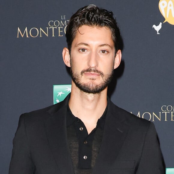 Pierre Niney file le parfait amour avec Natasha depuis plusieurs années maintenant.
Exclusif - Pierre Niney lors de l'avant-première du film "Le Comte de Monte-Cristo" au Grand Rex à Paris. © Coadic Guirec / Olivier Borde / Bestimage 