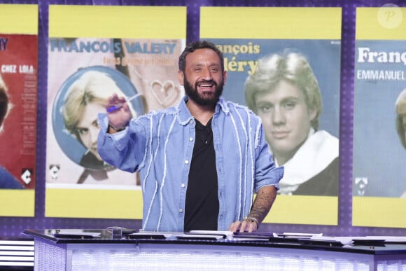 Exclusif - Cyril Hanouna sur le plateau de l'enregistrement de l'émission " Face à Hanouna " présentée par C.Hanouna et diffusée sur C8 le 19 octobre 2024, à Paris, France, le 17 octobre 2024. © Jack Tribeca/Bestimage