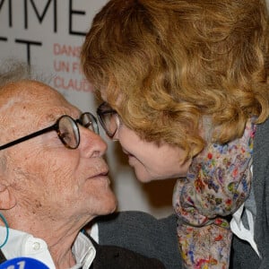 Jean-Louis Trintignant et sa femme Nadine Trintignant - People à la projection du film "Un homme et une femme" en version restaurée, pour fêter les 50 ans du film ainsi que les 13 ans de Sophie Dulac Distribution au cinéma L'Arlequin, à Paris, le 6 novembre 2016. © Coadic Guirec/Bestimage  People attending "Un Homme et Une Femme" screening for its 50th Anniversary at l'Arlequin cinema on November 6th, 2016 in Paris, France. © Coadic Guirec/Bestimage 