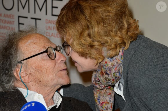 Jean-Louis Trintignant et sa femme Nadine Trintignant - People à la projection du film "Un homme et une femme" en version restaurée, pour fêter les 50 ans du film ainsi que les 13 ans de Sophie Dulac Distribution au cinéma L'Arlequin, à Paris, le 6 novembre 2016. © Coadic Guirec/Bestimage  People attending "Un Homme et Une Femme" screening for its 50th Anniversary at l'Arlequin cinema on November 6th, 2016 in Paris, France. © Coadic Guirec/Bestimage 