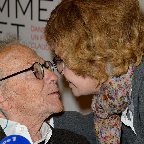 Jean-Louis Trintignant et sa femme Nadine Trintignant - People à la projection du film "Un homme et une femme" en version restaurée, pour fêter les 50 ans du film ainsi que les 13 ans de Sophie Dulac Distribution au cinéma L'Arlequin, à Paris, le 6 novembre 2016. © Coadic Guirec/Bestimage  People attending "Un Homme et Une Femme" screening for its 50th Anniversary at l'Arlequin cinema on November 6th, 2016 in Paris, France. © Coadic Guirec/Bestimage 