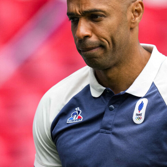 "Je pense aussi que l'équipe est frustrée avec lui, ce que je peux comprendre, ce n'est pas facile", ajoute le champion du monde 98
 
Thierry Henry - Match de football en finale des jeux olympiques Paris 2024 (JO 2024) France / Espagne le 9 août 2024. © Oscar J Barroso/AFP7 via ZUMA Press Wire / Bestimage