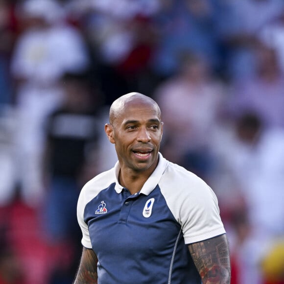 Thierry Henry lors de la finale qui oppose la France à l’Espagne (3-5) pour les Jeux Olympiques au Parc des Princes à Paris, le 9 aout 2024. © Jacovides-Perusseau / Bestimage