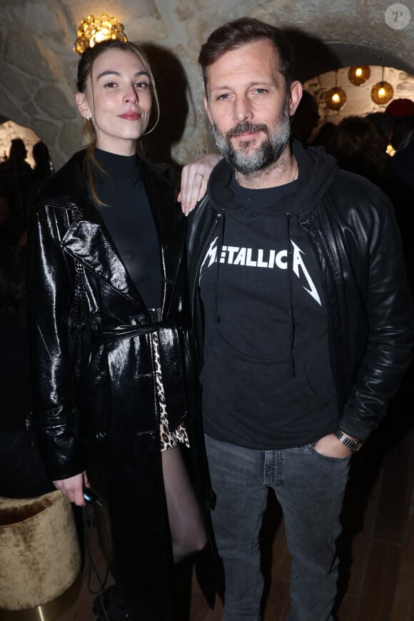 Non loin de Nicolas Duvauchelle et sa femme Chloe Roy

Exclusive - Nicolas Duvauchelle et sa femme Chloe Roy à la soirée 'Le Flirt' Club Opening Party le 7 novembre 2024 à Paris, France. Photo : Jerome Domine/ABACAPRESS.COM