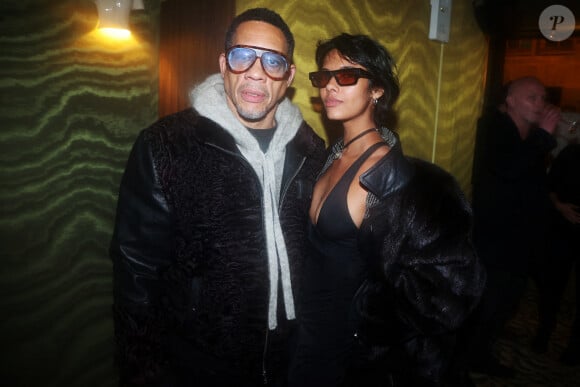 JoeyStarr et sa compagne Pauline Latchoumanin étaient aussi présents pour l'ouverture du Flirt, un nouveau bar parisien

Exclusive - JoeyStarr et sa compagne Pauline Latchoumanin à la soirée 'Le Flirt' Club Opening Party le 7 novembre 2024 à Paris, France. Photo : Jerome Domine/ABACAPRESS.COM