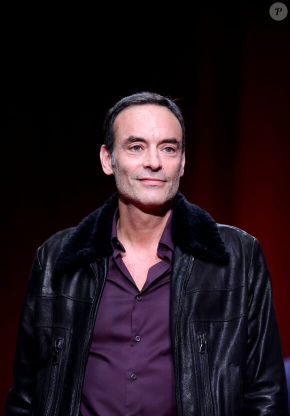 Anthony Delon - Pour la séance de clôture de la 16ème édition du Festival Lumière de Lyon, un hommage tout particulier a été rendu à l'acteur Alain Delon en projetant "Plein Soleil" de René Clément. Pour l'occasion Vincent Lindon a prononcé un discours en présence de Anthony Delon, qui, sous le coup de l'émotion, a fondu en larmes pendant l'évocation de son père. C'est la première fois, depuis sa disparition, qu'un hommage était rendu en public à Alain Delon, au Halle Tony Garnier, à Lyon, France, le 20 octobre 2024. © Dominique Jacovides/Bestimage