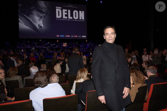 Exclusif - Anthony Delon lors de la soirée hommage Ciné-concert symphonique "Alain Delon, le dernier Samouraï" au palais des congrès à Paris le 8 novembre 2024 le jour de son anniversaire. Pour cette soirée, le chef d'orchestre Vahan Mardirossian a dirigé l'orchestre symphonique de Douai. © Moreau / Jacovides / Bestimage 