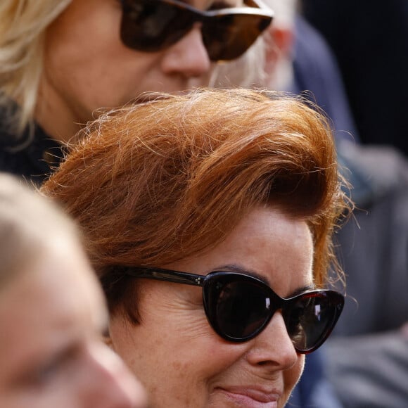 Dominique Tapie (femme du défunt) - Sorties de la messe funéraire en hommage à Bernard Tapie en l'église Saint-Germain-des-Prés à Paris. Le 6 octobre 2021 © Jacovides-Moreau / Bestimage